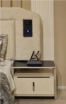 Aden Bedset — Vantage Furniture